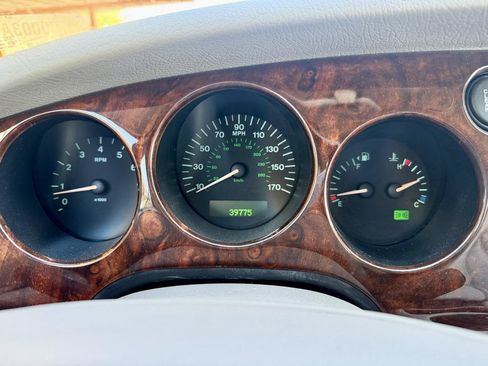 Used 2001 Jaguar XK8 Convertible RWD image 23