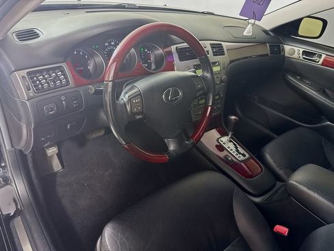 Used 2005 Lexus ES 330 image 9