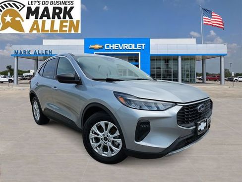 Used 2023 Ford Escape Active FWD image 1