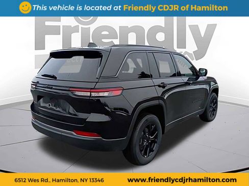 New 2026 Jeep Grand Cherokee Altitude image 5