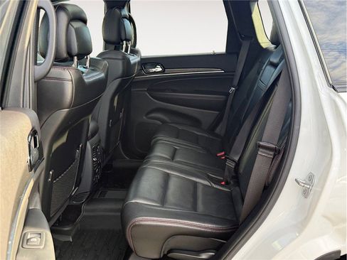 Used 2019 Jeep Grand Cherokee Trailhawk w/ Trailhawk Luxury Group AWD/4WD image 13