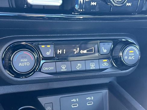 New 2026 Nissan Kicks SV w/ SV Premium Package FWD image 32