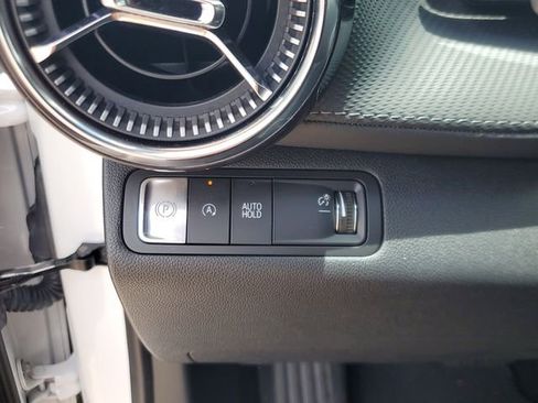 Used 2026 Chevrolet Equinox LT FWD image 17