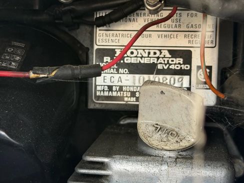 Used 2002 Chevrolet Express 3500 w/ Appearance Pkg image 12