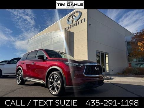 Certified 2025 INFINITI QX60 Luxe w/ Vision Package AWD/4WD image 1