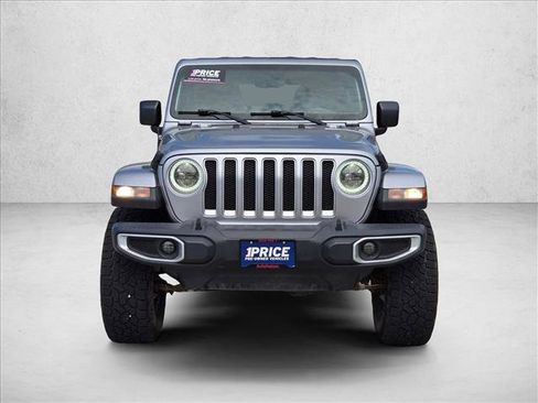 Used 2018 Jeep Wrangler Unlimited Sahara AWD/4WD image 2
