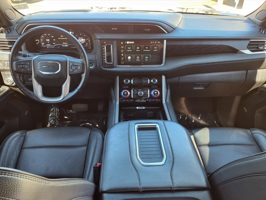 Used 2022 GMC Yukon Denali w/ Denali Premium Package AWD/4WD image 15