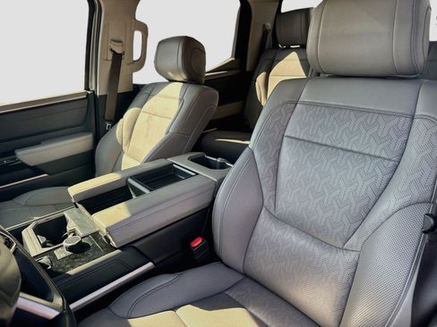 Used 2022 Toyota Tundra Limited RWD image 12