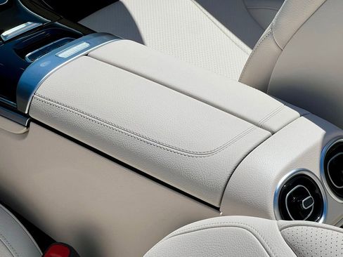 Certified 2026 Mercedes-Benz CLE 300 4MATIC Cabriolet image 34