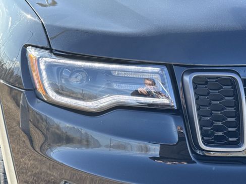 Used 2021 Jeep Grand Cherokee Limited X image 10