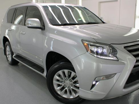 Used 2018 Lexus GX 460 Premium w/ Premium Package AWD/4WD image 14