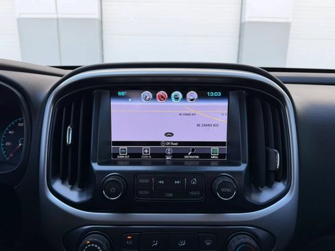 Used 2017 Chevrolet Colorado LT w/ LT Convenience Package AWD/4WD image 19