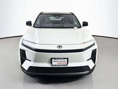 New 2026 Toyota C-HR AWD/4WD image 2
