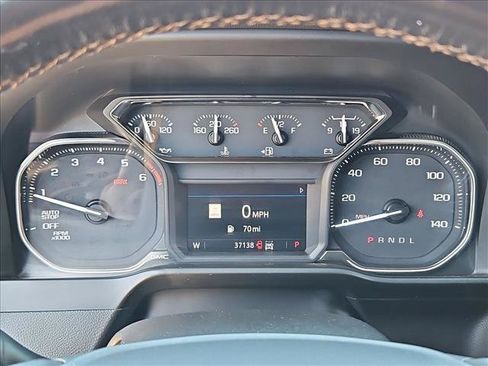 Used 2021 GMC Sierra 1500 AT4 w/ AT4 Preferred Package AWD/4WD image 10