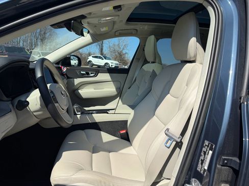 Certified 2023 Volvo XC60 B5 Plus w/ Protection Package Premier image 7