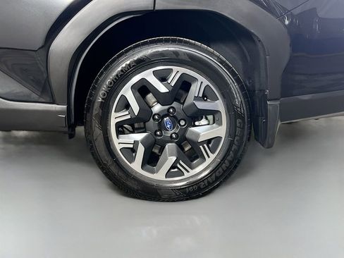 Used 2025 Subaru Forester Premium w/ Convenience Package #2 image 30