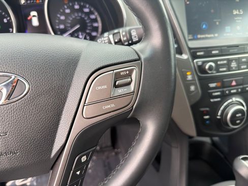 Used 2017 Hyundai Santa Fe Sport image 22