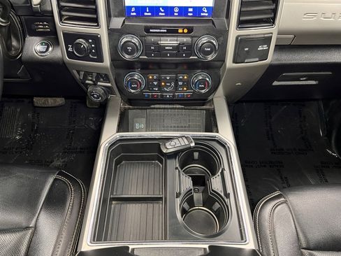 Used 2021 Ford F250 Lariat w/ Lariat Ultimate Package image 22