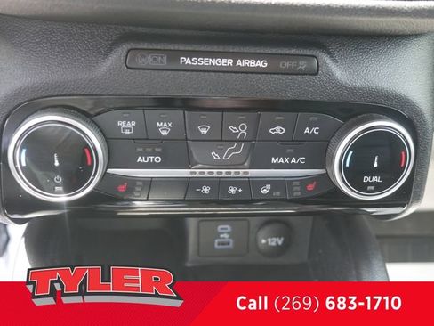 Used 2022 Ford Escape SEL w/ Technology Package AWD/4WD image 34
