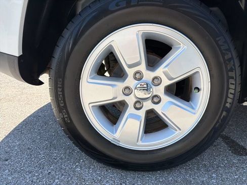 Used 2014 Jeep Compass Sport FWD image 26