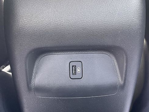 Used 2024 Nissan Sentra SV FWD image 33