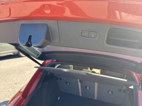 Used 2023 Porsche Macan GTS image 13