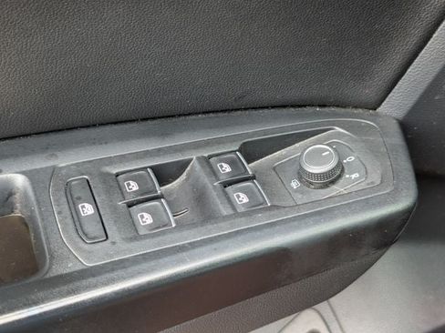 Used 2019 Volkswagen Atlas SE w/ Panoramic Sunroof Package FWD image 21