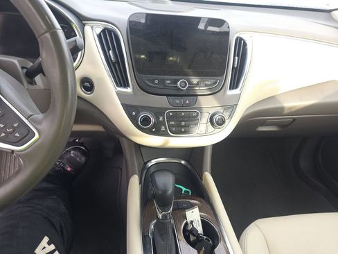 Used 2024 Chevrolet Malibu LT image 17