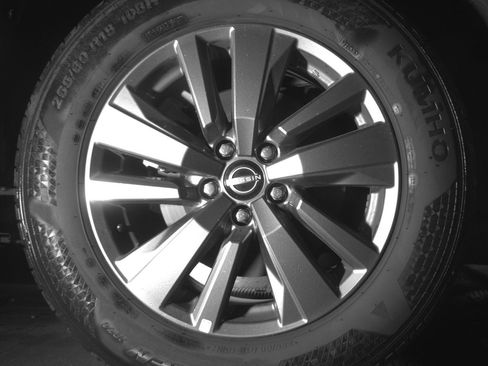 Used 2025 Nissan Pathfinder SV FWD image 15