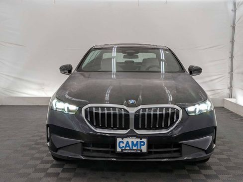 Used 2024 BMW 530i 530i w/ Premium Package image 9