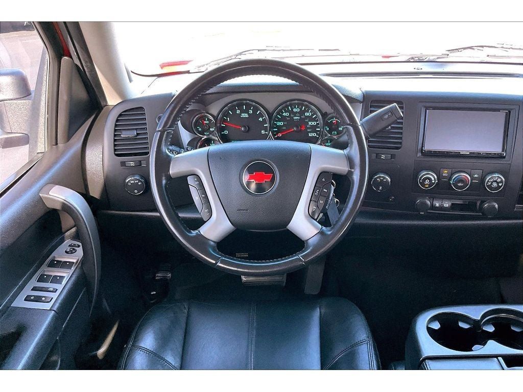 Used 2011 Chevrolet Silverado 2500 LT AWD/4WD image 5