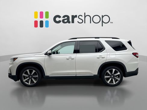 Used 2023 Honda Pilot Elite image 2