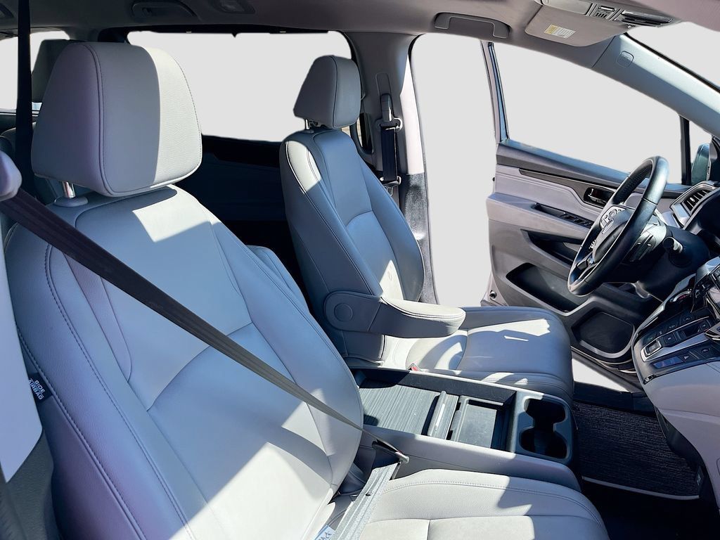 Used 2024 Honda Odyssey Touring image 31