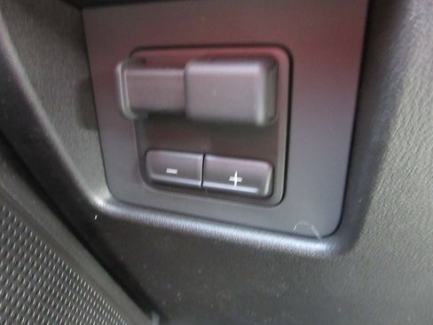 New 2026 GMC Canyon AT4 image 19