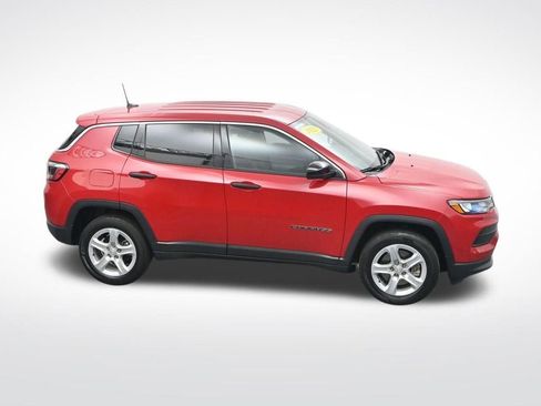 Used 2023 Jeep Compass Sport image 25