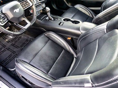 Used 2024 Ford Mustang Premium image 14