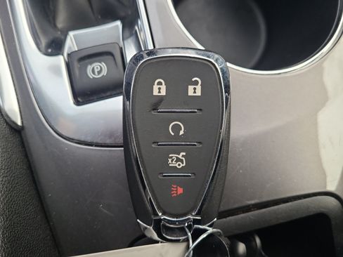 Used 2025 Chevrolet Malibu LT FWD image 33