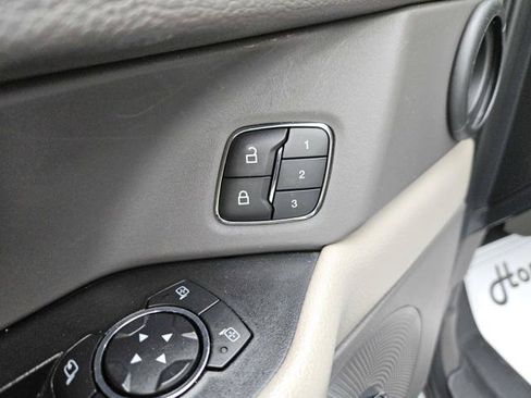 Used 2020 Ford Expedition Limited RWD image 16