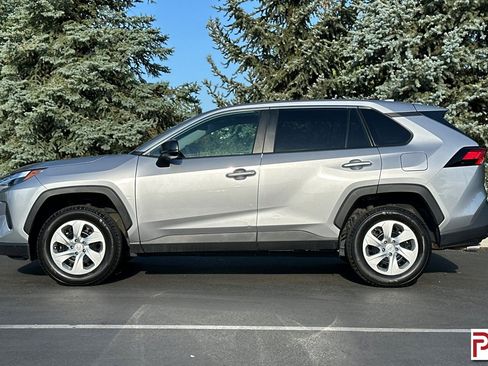 Used 2023 Toyota RAV4 LE image 7