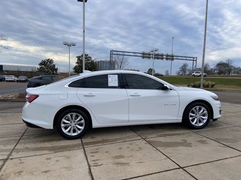 Used 2020 Chevrolet Malibu LT image 11