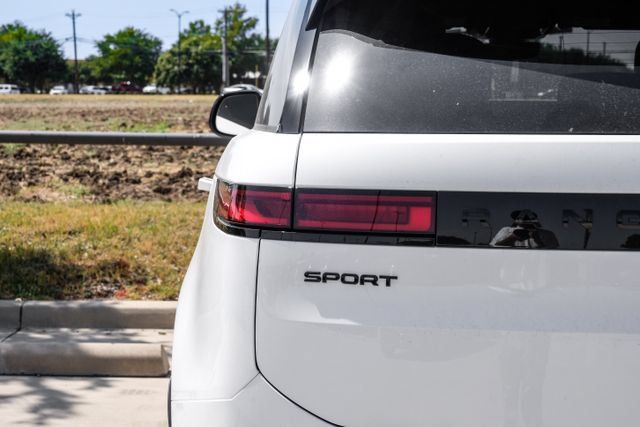 New 2026 Land Rover Range Rover Sport Dynamic SE AWD/4WD image 61