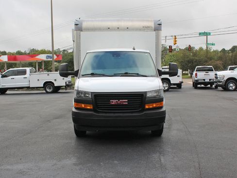 Used 2021 GMC Savana 3500 Extended w/ Power Convenience Package image 8