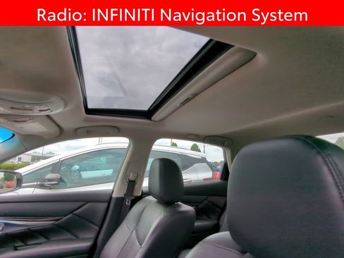 Used 2016 INFINITI Q70 3.7 AWD/4WD image 7