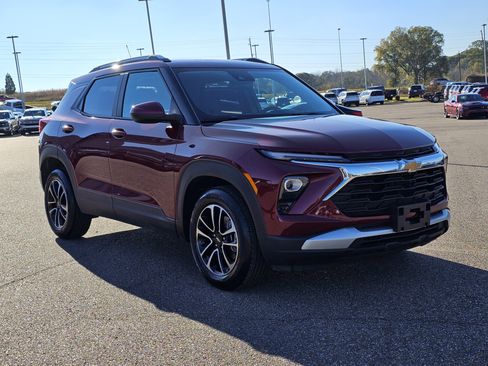 Used 2025 Chevrolet TrailBlazer LT image 5