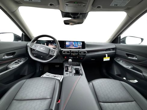 New 2026 Nissan Sentra SR w/ SR Premium Package FWD image 11