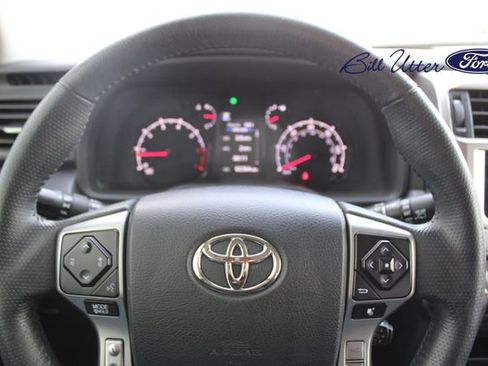 Used 2020 Toyota 4Runner SR5 image 22
