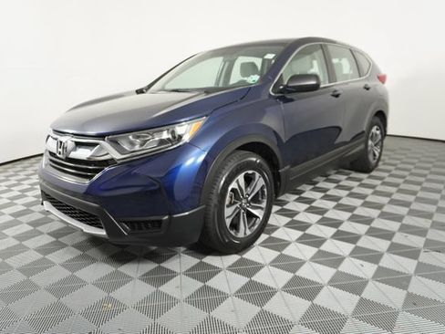 Used 2017 Honda CR-V LX image 3