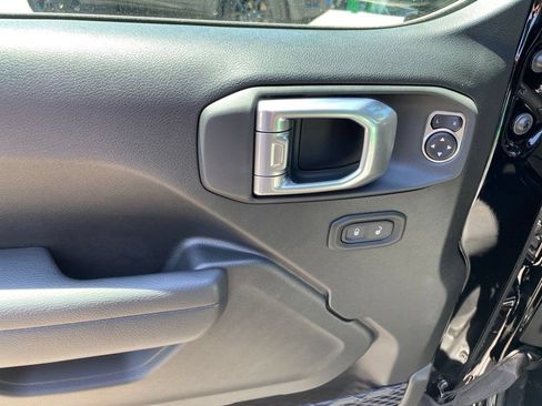 New 2026 Jeep Gladiator Sport AWD/4WD image 7