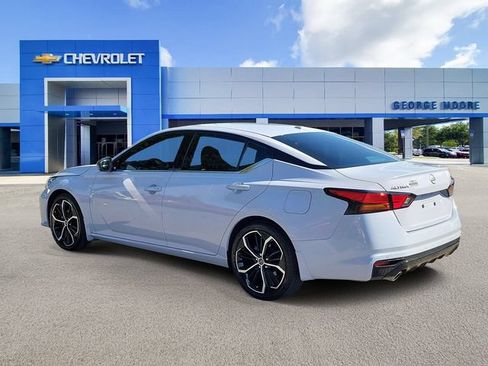 Used 2024 Nissan Altima 2.5 SR FWD image 3