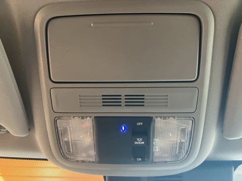 Used 2019 Honda Pilot EX image 23